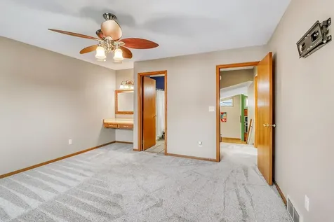 3902 6th Street S Moorhead MN 56560