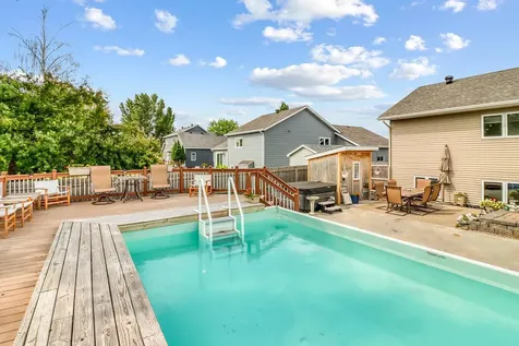 3902 6th Street S Moorhead MN 56560