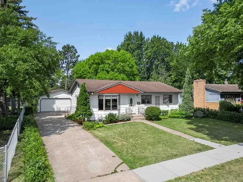 1917 15th Street S Fargo ND 58103