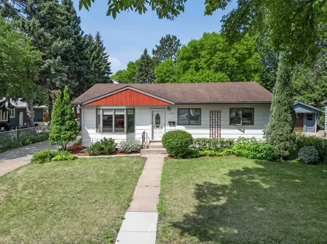 1917 15th Street S Fargo ND 58103