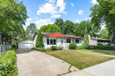 1917 15th Street S Fargo ND 58103