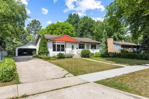 1917 15th Street S Fargo ND 58103