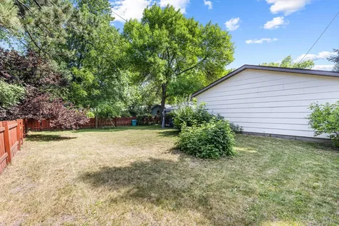 1917 15th Street S Fargo ND 58103