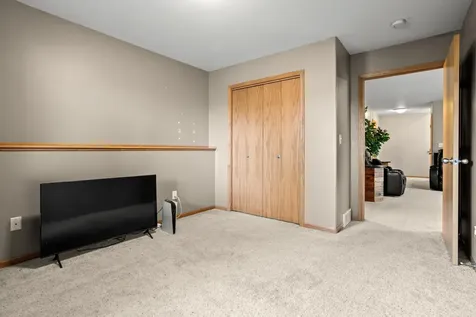 4841 50th Avenue S Fargo ND 58104