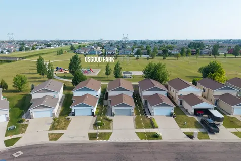 4841 50th Avenue S Fargo ND 58104