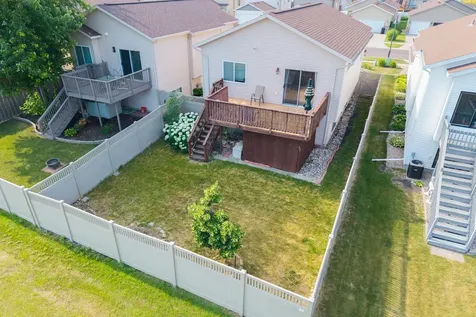 4841 50th Avenue S Fargo ND 58104