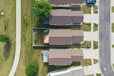 4841 50th Avenue S Fargo ND 58104