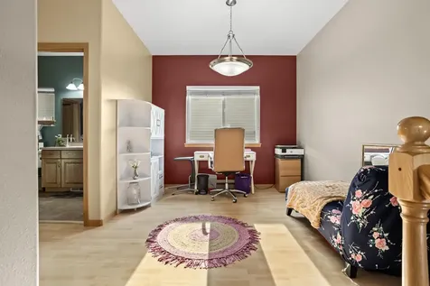4841 50th Avenue S Fargo ND 58104