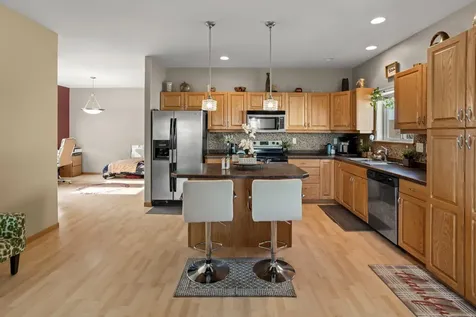 4841 50th Avenue S Fargo ND 58104