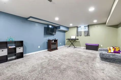 824 6th Avenue S South Saint Paul MN 55075