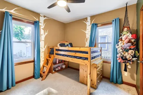 824 6th Avenue S South Saint Paul MN 55075