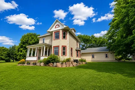 6321 County 11 Boulevard Kenyon MN 55946