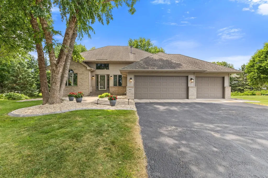 9451 White Oaks Trail N Champlin MN 55316