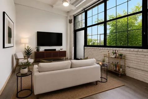 1901 E Hennepin Avenue Minneapolis MN 55413