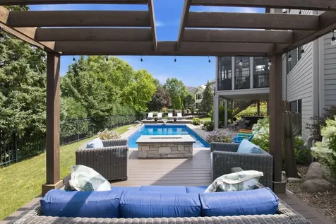10053 Trails End Road Chanhassen MN 55317