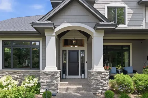 10053 Trails End Road Chanhassen MN 55317
