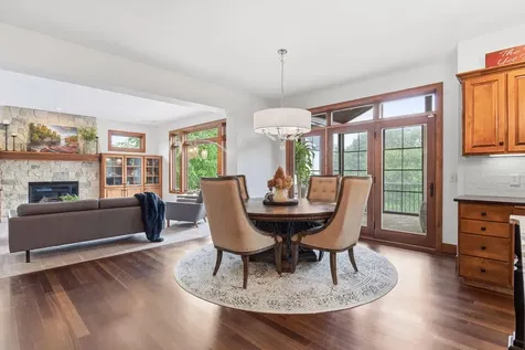 10053 Trails End Road Chanhassen MN 55317