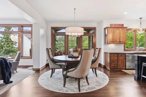 10053 Trails End Road Chanhassen MN 55317