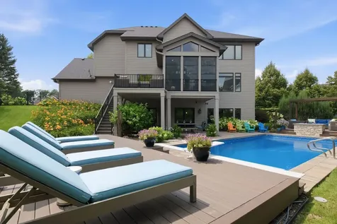 10053 Trails End Road Chanhassen MN 55317