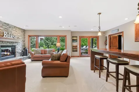 10053 Trails End Road Chanhassen MN 55317