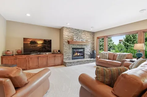 10053 Trails End Road Chanhassen MN 55317