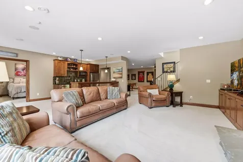 10053 Trails End Road Chanhassen MN 55317