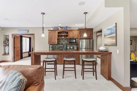 10053 Trails End Road Chanhassen MN 55317