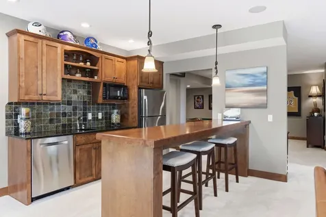 10053 Trails End Road Chanhassen MN 55317