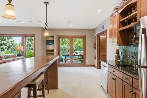 10053 Trails End Road Chanhassen MN 55317
