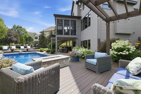 10053 Trails End Road Chanhassen MN 55317