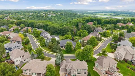 10053 Trails End Road Chanhassen MN 55317