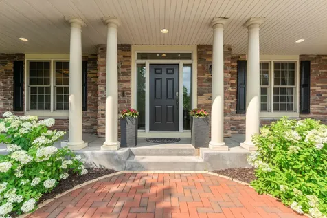9160 Gateway Lane Eden Prairie MN 55347