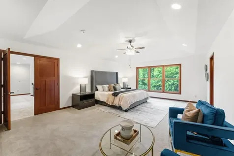 9160 Gateway Lane Eden Prairie MN 55347