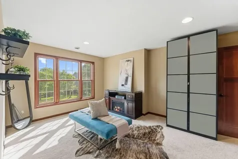 9160 Gateway Lane Eden Prairie MN 55347