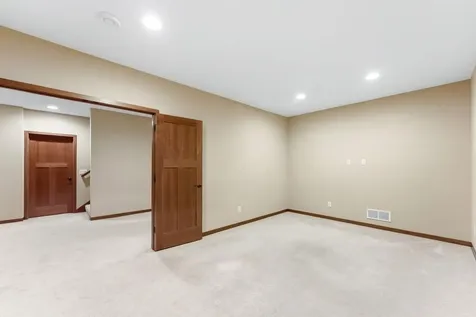 9160 Gateway Lane Eden Prairie MN 55347