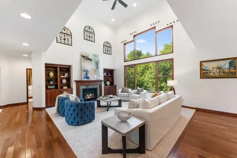 9160 Gateway Lane Eden Prairie MN 55347