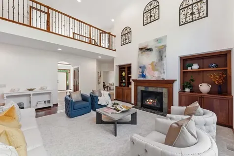 9160 Gateway Lane Eden Prairie MN 55347
