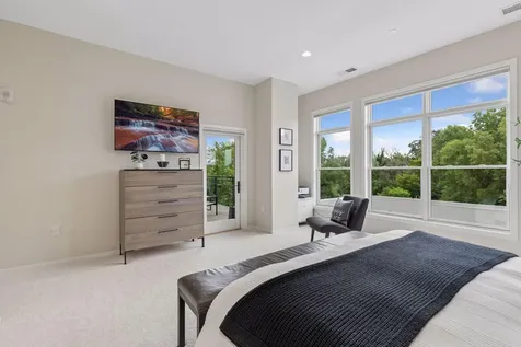 935 Lake Street E Wayzata MN 55391