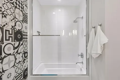 935 Lake Street E Wayzata MN 55391