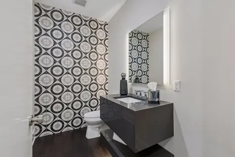 935 Lake Street E Wayzata MN 55391
