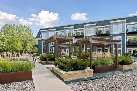 935 Lake Street E Wayzata MN 55391
