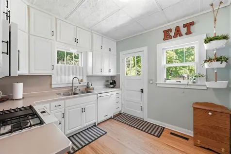 1115 Douglas Street Alexandria MN 56308