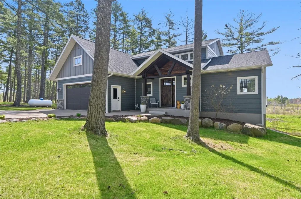 1774 Highway 2 Two Harbors MN 55616