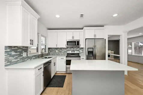 1756 Saunders Avenue Saint Paul MN 55116