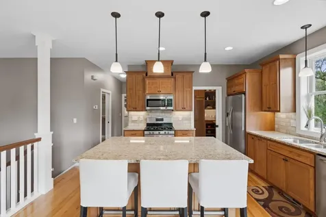 1268 Lincolntown Avenue Mahtomedi MN 55115
