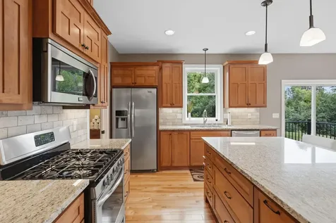 1268 Lincolntown Avenue Mahtomedi MN 55115