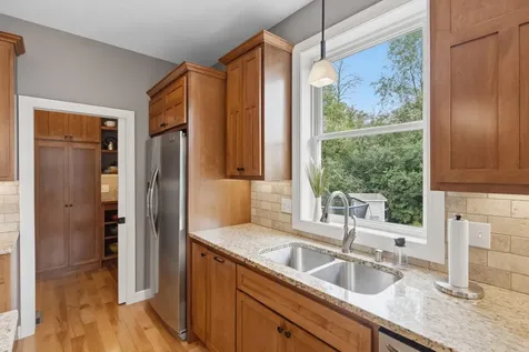 1268 Lincolntown Avenue Mahtomedi MN 55115