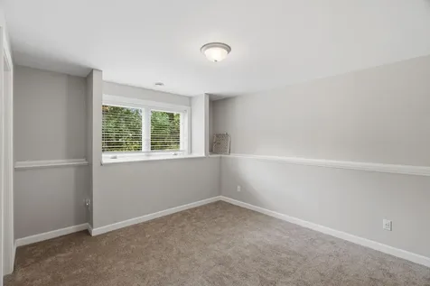 1268 Lincolntown Avenue Mahtomedi MN 55115