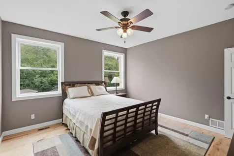 1268 Lincolntown Avenue Mahtomedi MN 55115