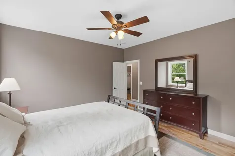 1268 Lincolntown Avenue Mahtomedi MN 55115
